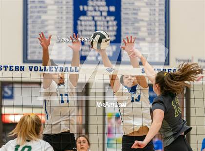 Thumbnail 3 in Hamilton Southeastern vs Westfield (IHSAA 4A Sectional Semifinal) photogallery.