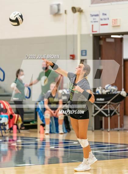 Thumbnail 1 in Hamilton Southeastern vs Westfield (IHSAA 4A Sectional Semifinal) photogallery.