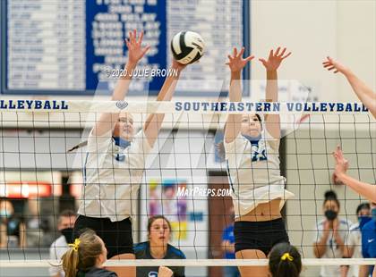 Thumbnail 2 in Hamilton Southeastern vs Westfield (IHSAA 4A Sectional Semifinal) photogallery.
