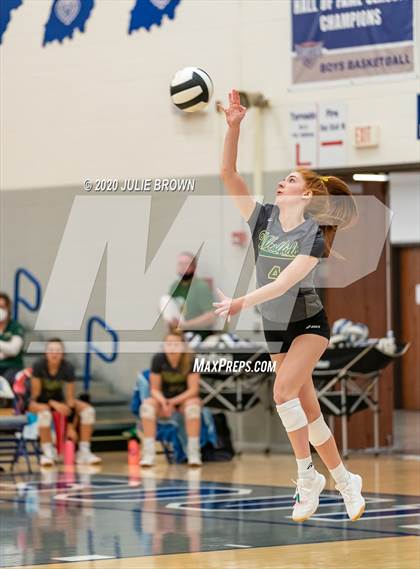 Thumbnail 3 in Hamilton Southeastern vs Westfield (IHSAA 4A Sectional Semifinal) photogallery.