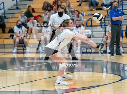 Thumbnail 1 in Hamilton Southeastern vs Westfield (IHSAA 4A Sectional Semifinal) photogallery.