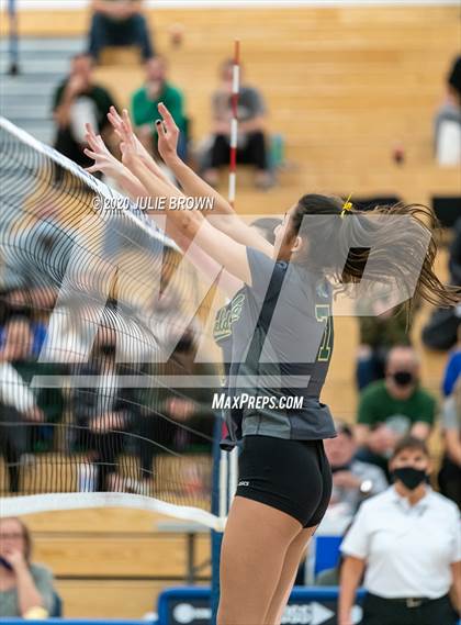 Thumbnail 2 in Hamilton Southeastern vs Westfield (IHSAA 4A Sectional Semifinal) photogallery.