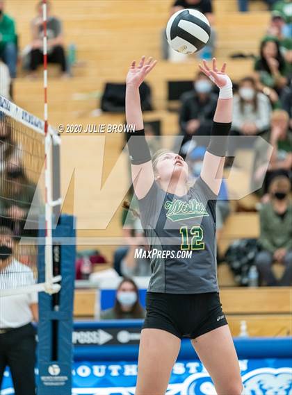 Thumbnail 1 in Hamilton Southeastern vs Westfield (IHSAA 4A Sectional Semifinal) photogallery.