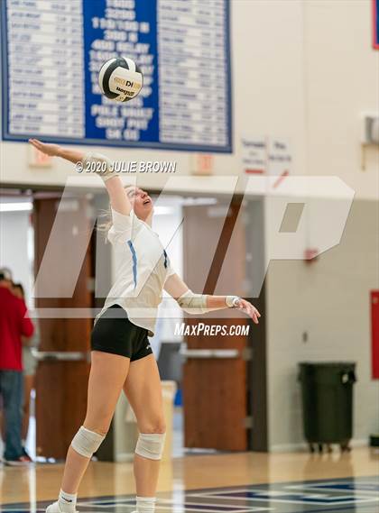 Thumbnail 2 in Hamilton Southeastern vs Westfield (IHSAA 4A Sectional Semifinal) photogallery.