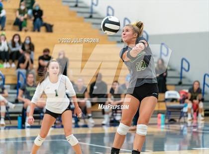 Thumbnail 3 in Hamilton Southeastern vs Westfield (IHSAA 4A Sectional Semifinal) photogallery.