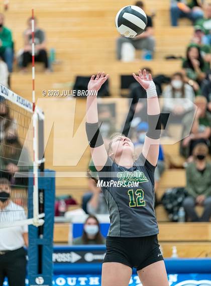Thumbnail 2 in Hamilton Southeastern vs Westfield (IHSAA 4A Sectional Semifinal) photogallery.