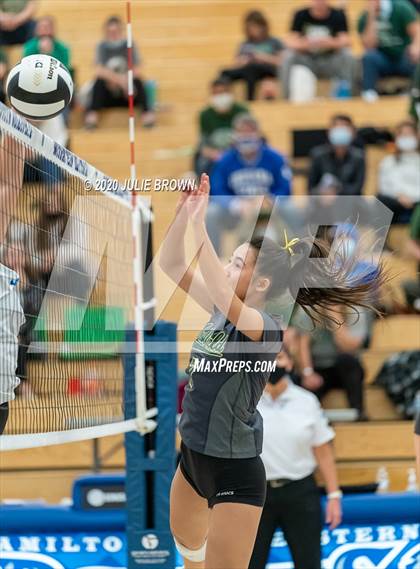 Thumbnail 2 in Hamilton Southeastern vs Westfield (IHSAA 4A Sectional Semifinal) photogallery.