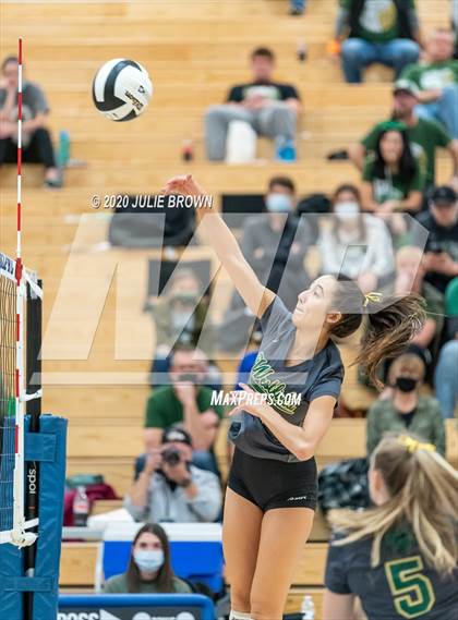 Thumbnail 1 in Hamilton Southeastern vs Westfield (IHSAA 4A Sectional Semifinal) photogallery.