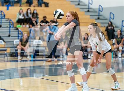 Thumbnail 3 in Hamilton Southeastern vs Westfield (IHSAA 4A Sectional Semifinal) photogallery.