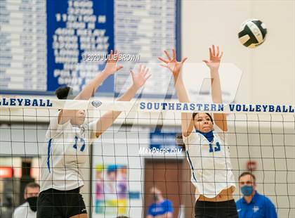 Thumbnail 2 in Hamilton Southeastern vs Westfield (IHSAA 4A Sectional Semifinal) photogallery.