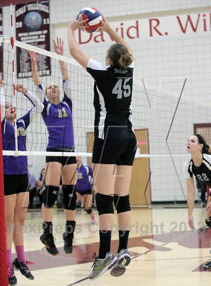 Thumbnail 3 in West Shamokin vs. Our Lady of the Sacred Heart (WPIAL - Class A Quartertfinal) photogallery.