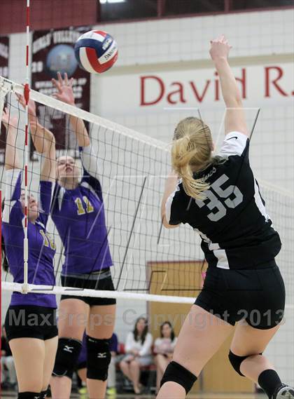 Thumbnail 1 in West Shamokin vs. Our Lady of the Sacred Heart (WPIAL - Class A Quartertfinal) photogallery.