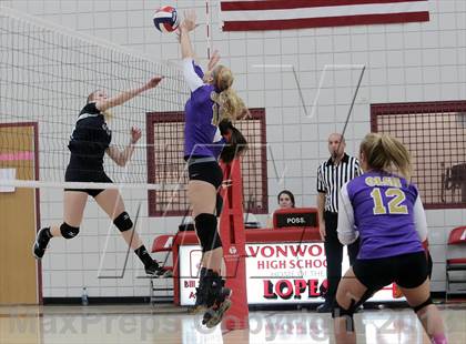 Thumbnail 3 in West Shamokin vs. Our Lady of the Sacred Heart (WPIAL - Class A Quartertfinal) photogallery.