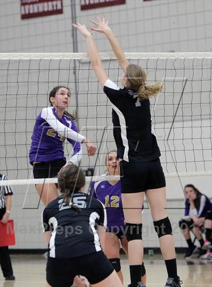 Thumbnail 1 in West Shamokin vs. Our Lady of the Sacred Heart (WPIAL - Class A Quartertfinal) photogallery.