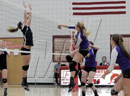 Thumbnail 1 in West Shamokin vs. Our Lady of the Sacred Heart (WPIAL - Class A Quartertfinal) photogallery.