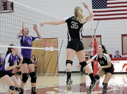 Thumbnail 2 in West Shamokin vs. Our Lady of the Sacred Heart (WPIAL - Class A Quartertfinal) photogallery.