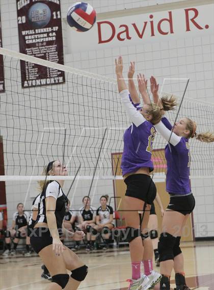 Thumbnail 1 in West Shamokin vs. Our Lady of the Sacred Heart (WPIAL - Class A Quartertfinal) photogallery.