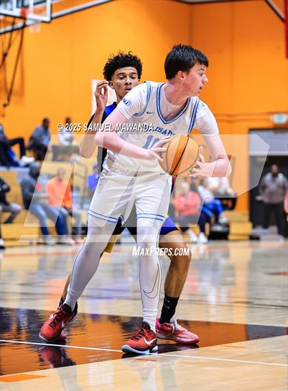 Thumbnail 3 in Palisades vs Bakersfield Christian (2025 MLK Day Showdown) photogallery.