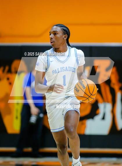 Thumbnail 1 in Palisades vs Bakersfield Christian (2025 MLK Day Showdown) photogallery.