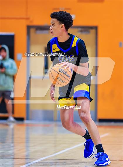 Thumbnail 1 in Palisades vs Bakersfield Christian (2025 MLK Day Showdown) photogallery.