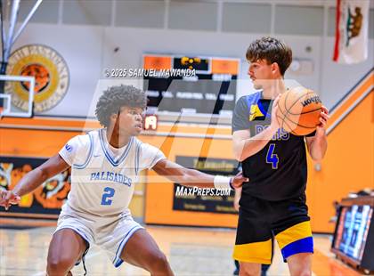 Thumbnail 1 in Palisades vs Bakersfield Christian (2025 MLK Day Showdown) photogallery.