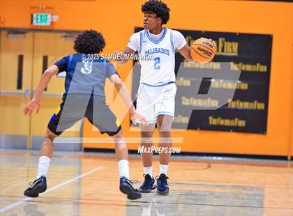 Thumbnail 3 in Palisades vs Bakersfield Christian (2025 MLK Day Showdown) photogallery.