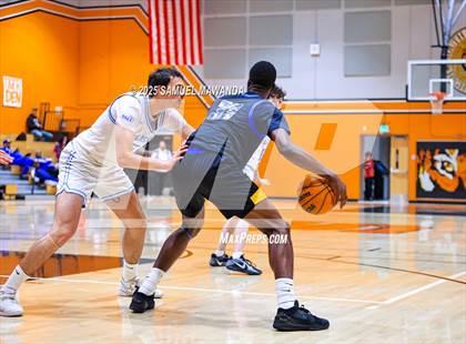 Thumbnail 1 in Palisades vs Bakersfield Christian (2025 MLK Day Showdown) photogallery.