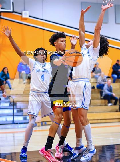 Thumbnail 3 in Palisades vs Bakersfield Christian (2025 MLK Day Showdown) photogallery.