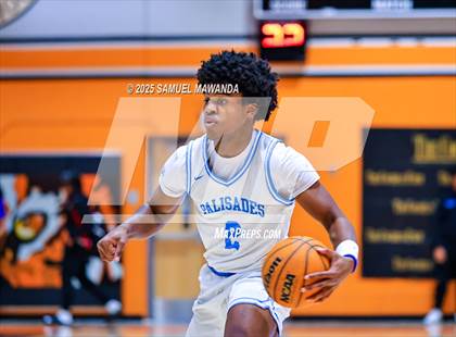 Thumbnail 2 in Palisades vs Bakersfield Christian (2025 MLK Day Showdown) photogallery.