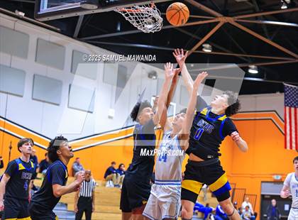 Thumbnail 2 in Palisades vs Bakersfield Christian (2025 MLK Day Showdown) photogallery.