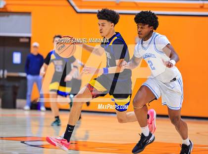 Thumbnail 2 in Palisades vs Bakersfield Christian (2025 MLK Day Showdown) photogallery.
