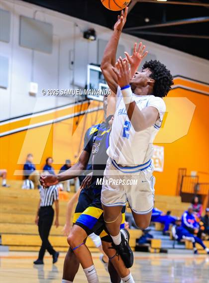 Thumbnail 2 in Palisades vs Bakersfield Christian (2025 MLK Day Showdown) photogallery.