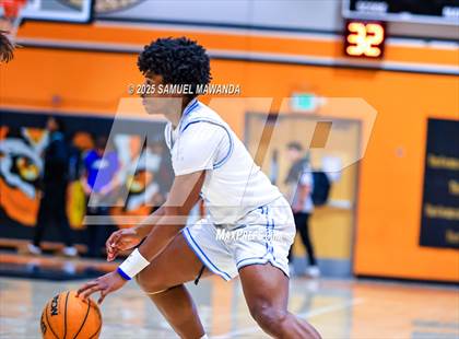 Thumbnail 3 in Palisades vs Bakersfield Christian (2025 MLK Day Showdown) photogallery.