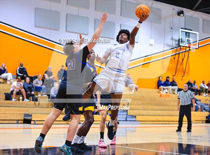 Thumbnail 1 in Palisades vs Bakersfield Christian (2025 MLK Day Showdown) photogallery.