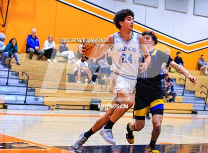Thumbnail 1 in Palisades vs Bakersfield Christian (2025 MLK Day Showdown) photogallery.