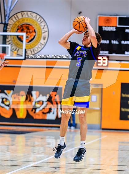 Thumbnail 3 in Palisades vs Bakersfield Christian (2025 MLK Day Showdown) photogallery.
