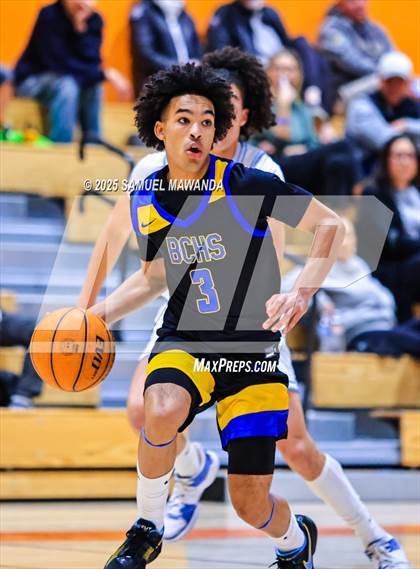 Thumbnail 1 in Palisades vs Bakersfield Christian (2025 MLK Day Showdown) photogallery.
