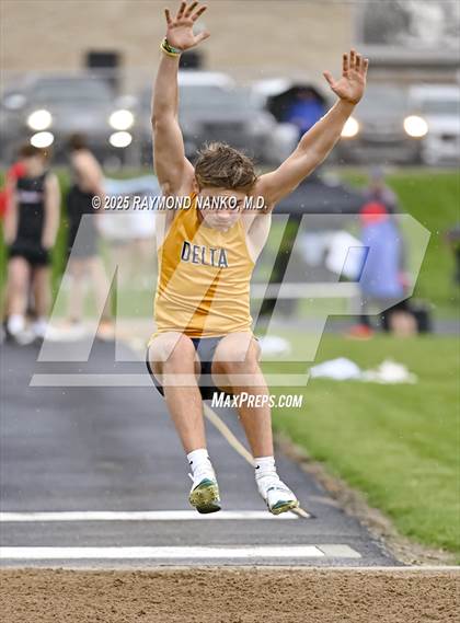 Thumbnail 2 in Delta @ Wapahani (Long Jump) photogallery.