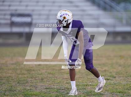 Thumbnail 1 in Citronelle @ Blount photogallery.