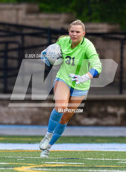 Thumbnail 2 in Washington-Liberty @ Yorktown (VHSL Region 6 Class D Final) photogallery.