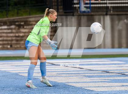Thumbnail 2 in Washington-Liberty @ Yorktown (VHSL Region 6 Class D Final) photogallery.