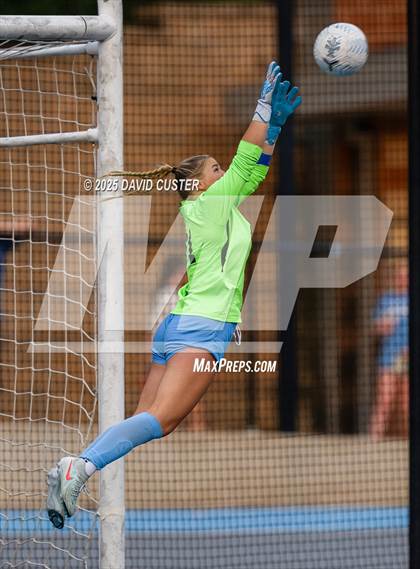 Thumbnail 2 in Washington-Liberty @ Yorktown (VHSL Region 6 Class D Final) photogallery.