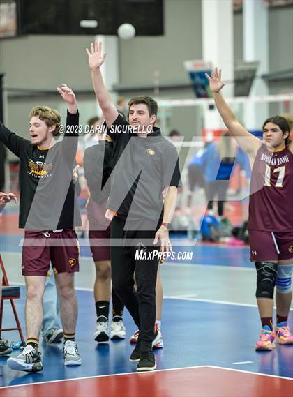 Thumbnail 2 in Marcos de Niza vs. Mountain Pointe (Cactus State Classic) photogallery.