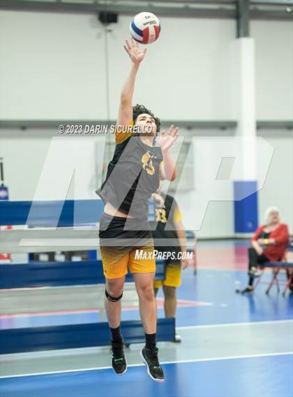 Thumbnail 2 in Marcos de Niza vs. Mountain Pointe (Cactus State Classic) photogallery.