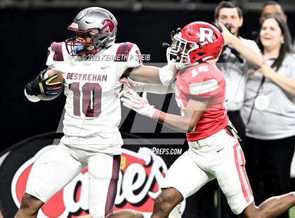 Thumbnail 2 in Ruston vs. Destrehan (LHSAA Div I Non-Select Final) photogallery.