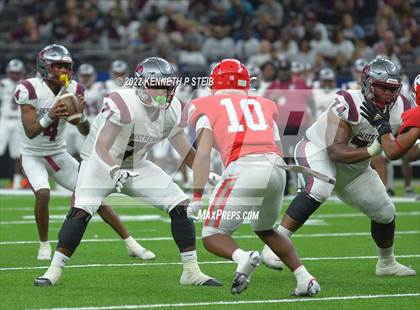 Thumbnail 1 in Ruston vs. Destrehan (LHSAA Div I Non-Select Final) photogallery.
