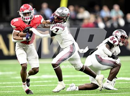 Thumbnail 1 in Ruston vs. Destrehan (LHSAA Div I Non-Select Final) photogallery.