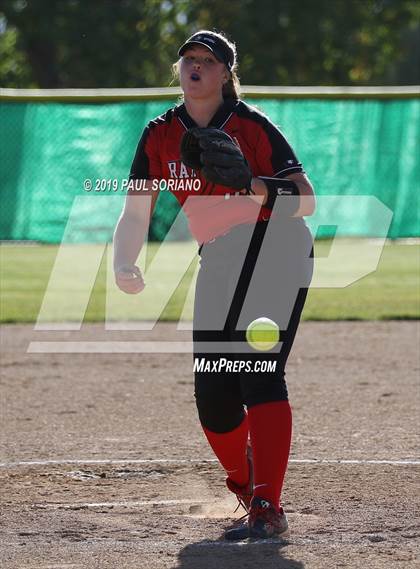 Thumbnail 3 in Eaglecrest @ Smoky Hill photogallery.