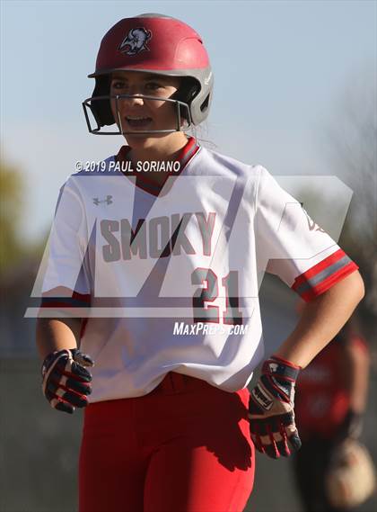 Thumbnail 2 in Eaglecrest @ Smoky Hill photogallery.