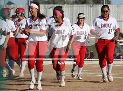 Thumbnail 3 in Eaglecrest @ Smoky Hill photogallery.